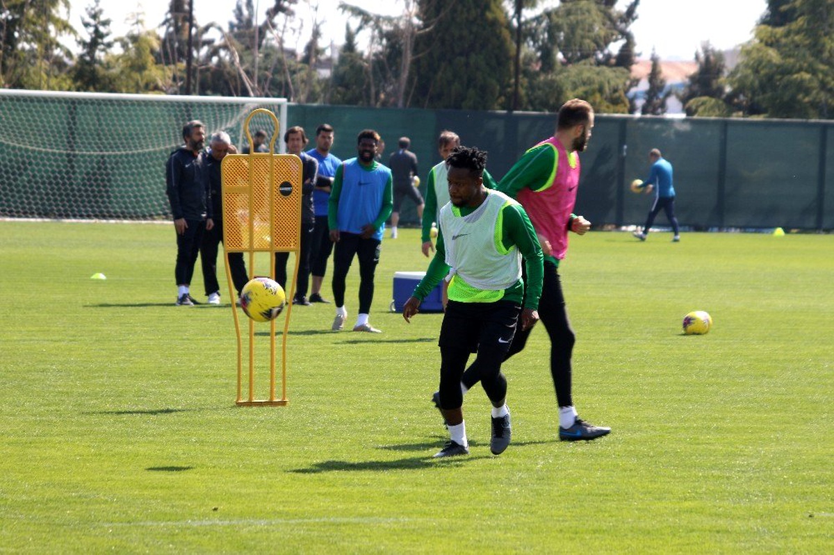Denizlispor, Fenerbahçe maçı hazırlıklarına devam ediyor