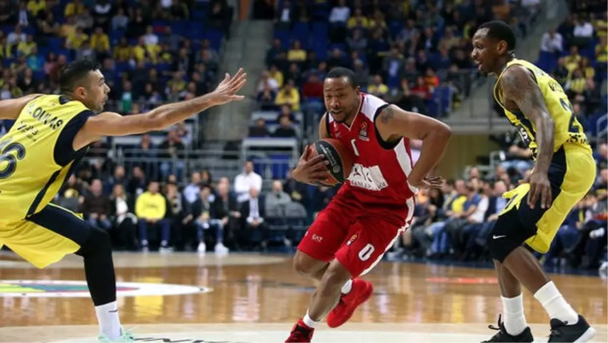 Fenerbahçe\'ye Kostas Sloukas ve James Nunnally\'den kötü haber