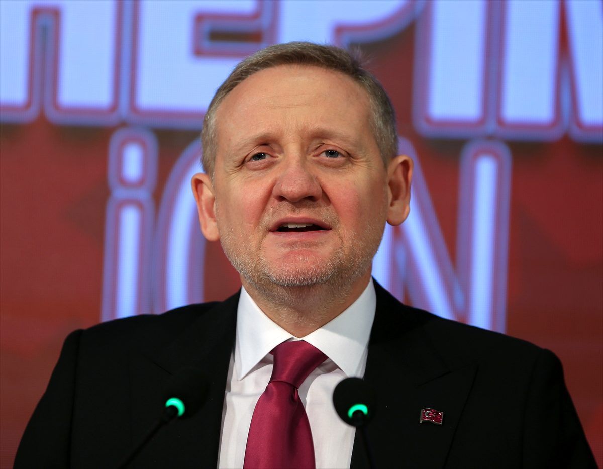 Göksel Gümüşdağ\'dan UEFA Avrupa Ligi\'ndeki Kopenhag maçı için birlik mesajı Açıklaması