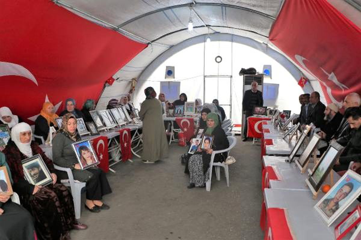 HDP önündeki eylemde 184\'üncü gün