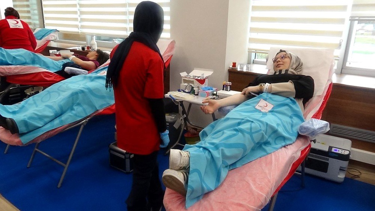 İstanbul Bölge Adliye Mahkemesinde kan bağışı kampanyası