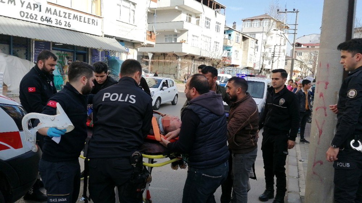 Kamyonetin çarptığı engelli vatandaş yaralandı