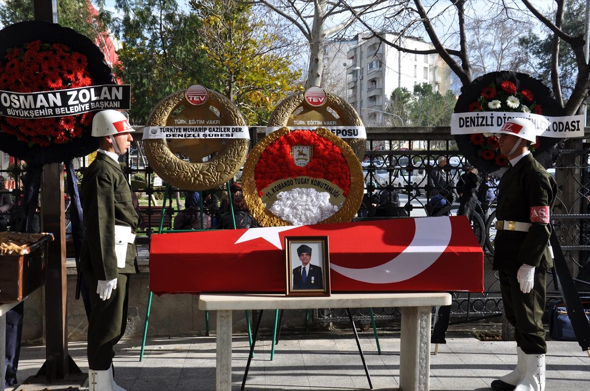 Kore Gazisi Hüseyin Yürekten Denizli\'de son yolculuğuna uğurlandı