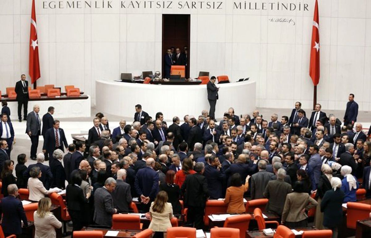 CHP\'li Özkoç hakkında \'Cumhurbaşkanına hakaret\'ten soruşturma