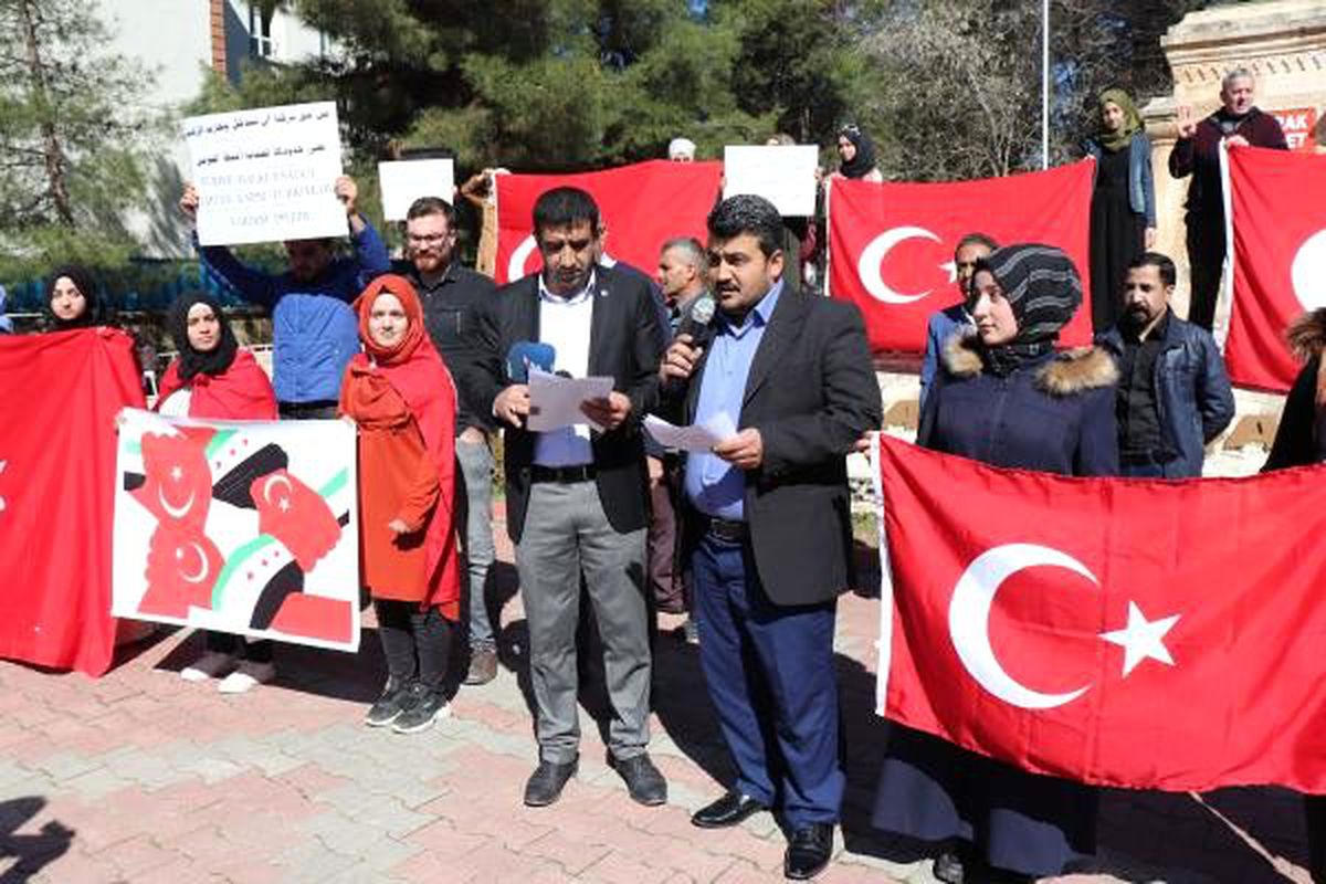 Midyat\'ta yaşayan Suriyelilerden \'Bahar Kalkanı\'na destek