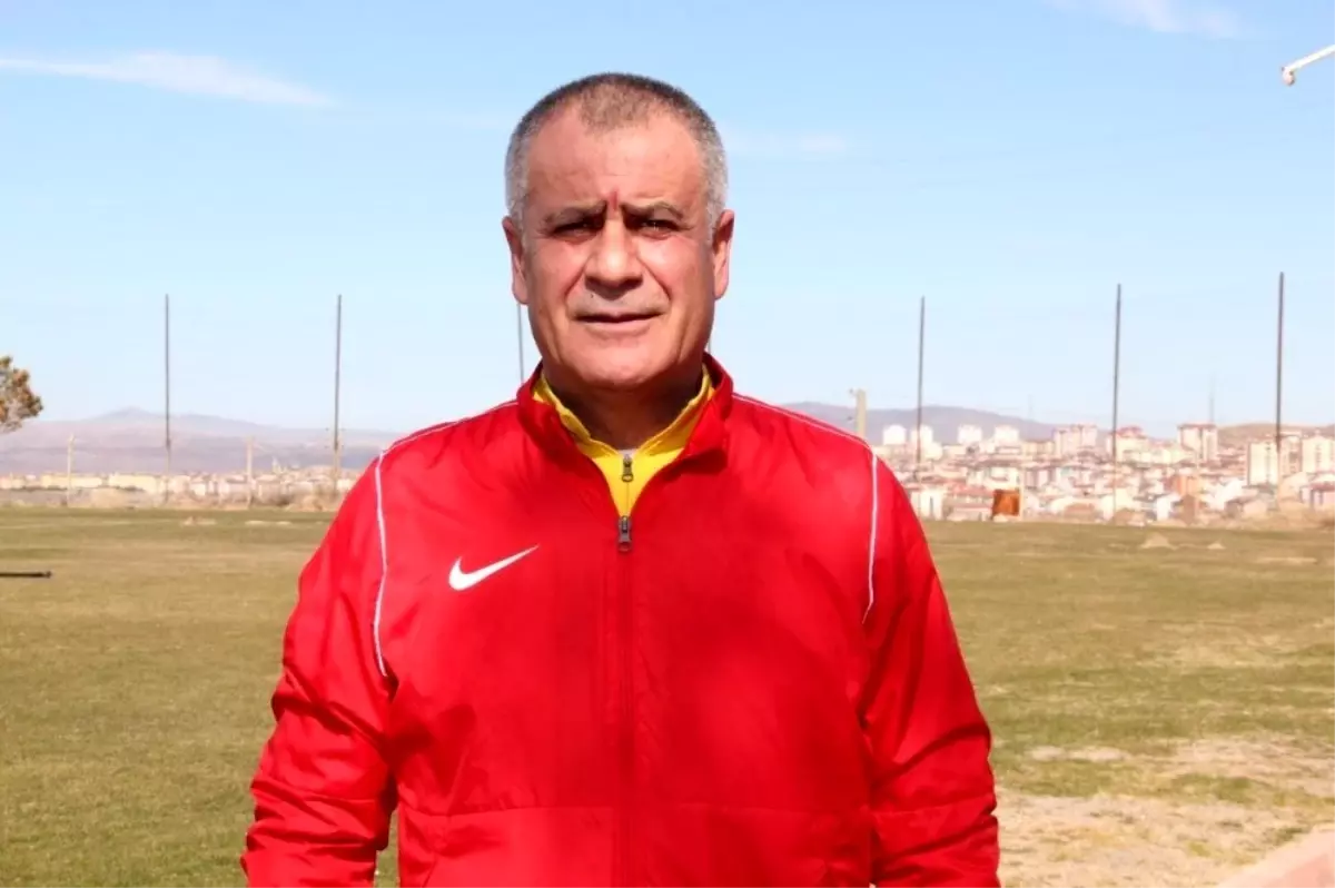 Nevşehir Belediyespor\'da Taner Öcal dönemi başladı