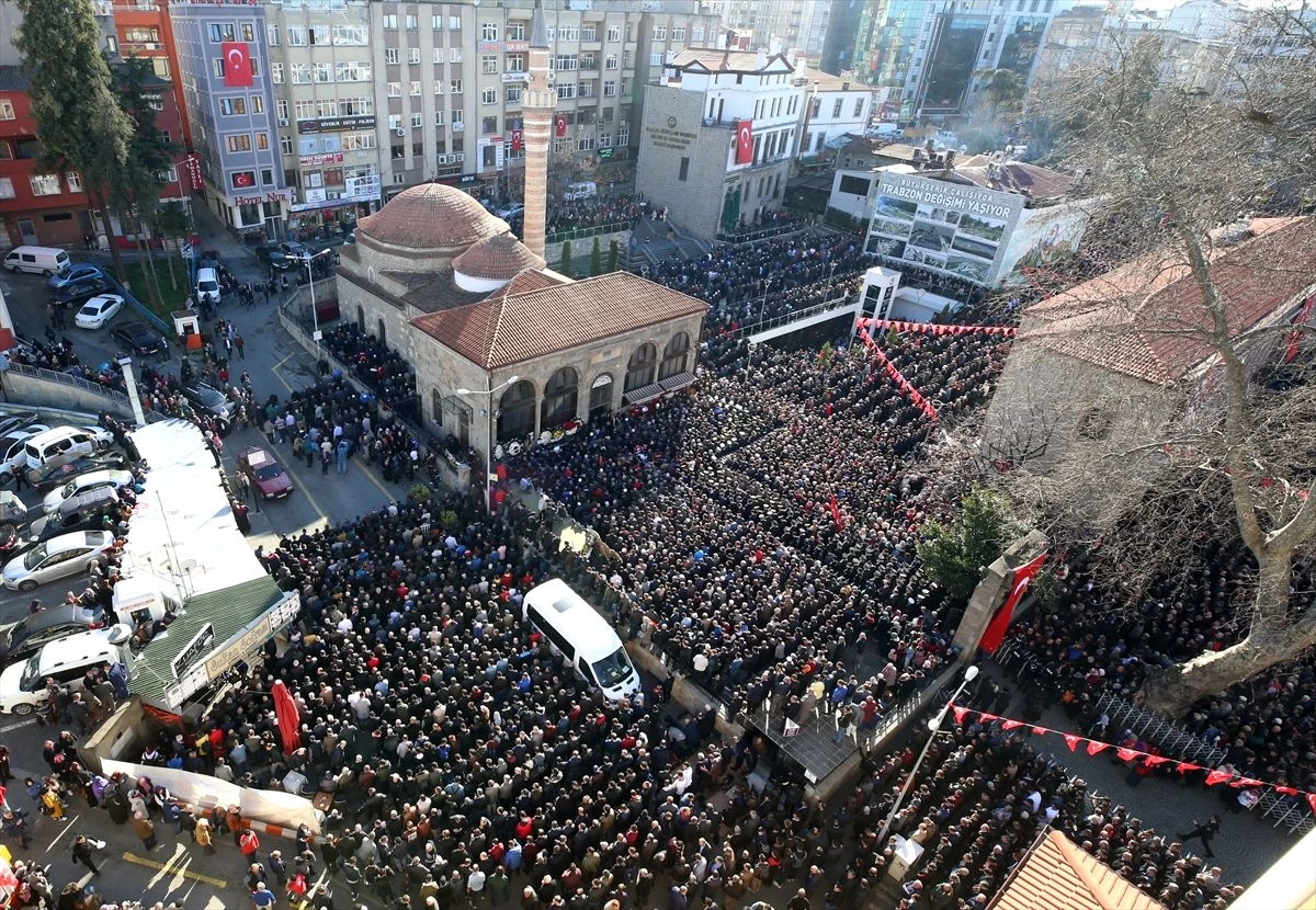 Şehit Uzman Çavuş Tuncer son yolculuğuna uğurlandı