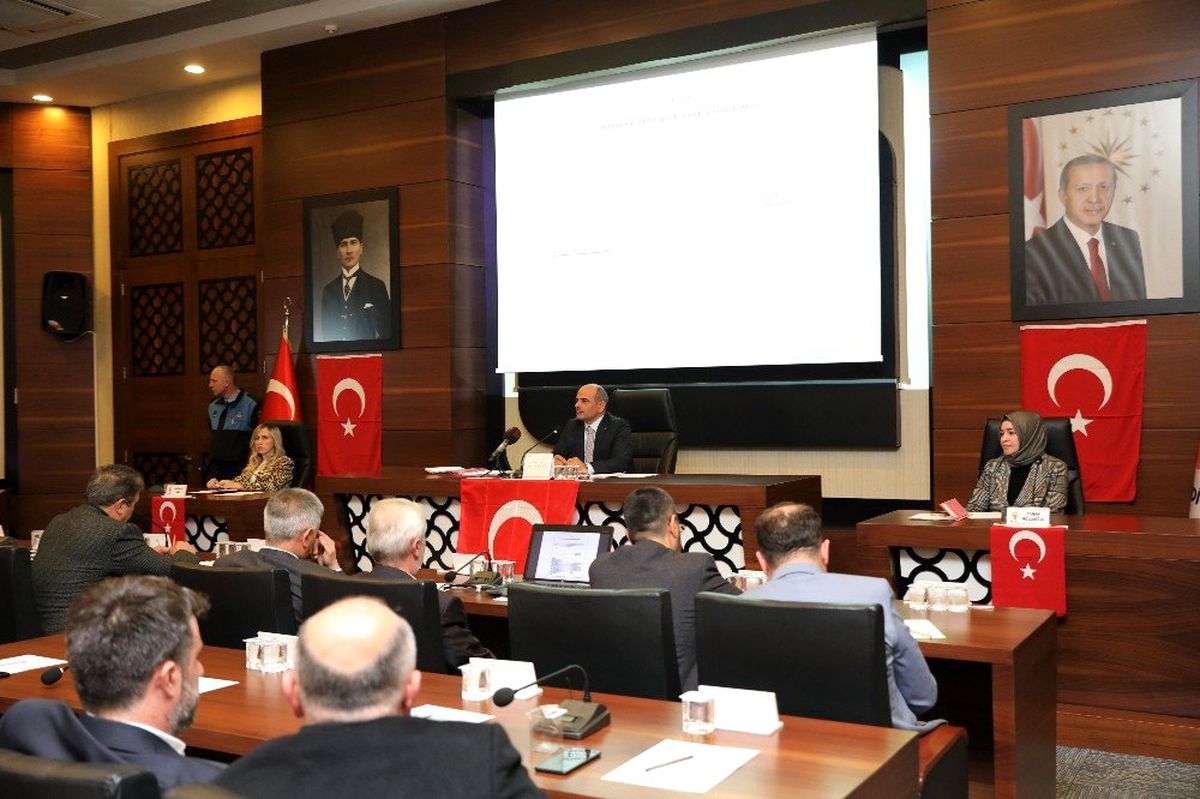 Şirinyalı\'yanın 15 yıllık doğalgaz özlemi bitiyor