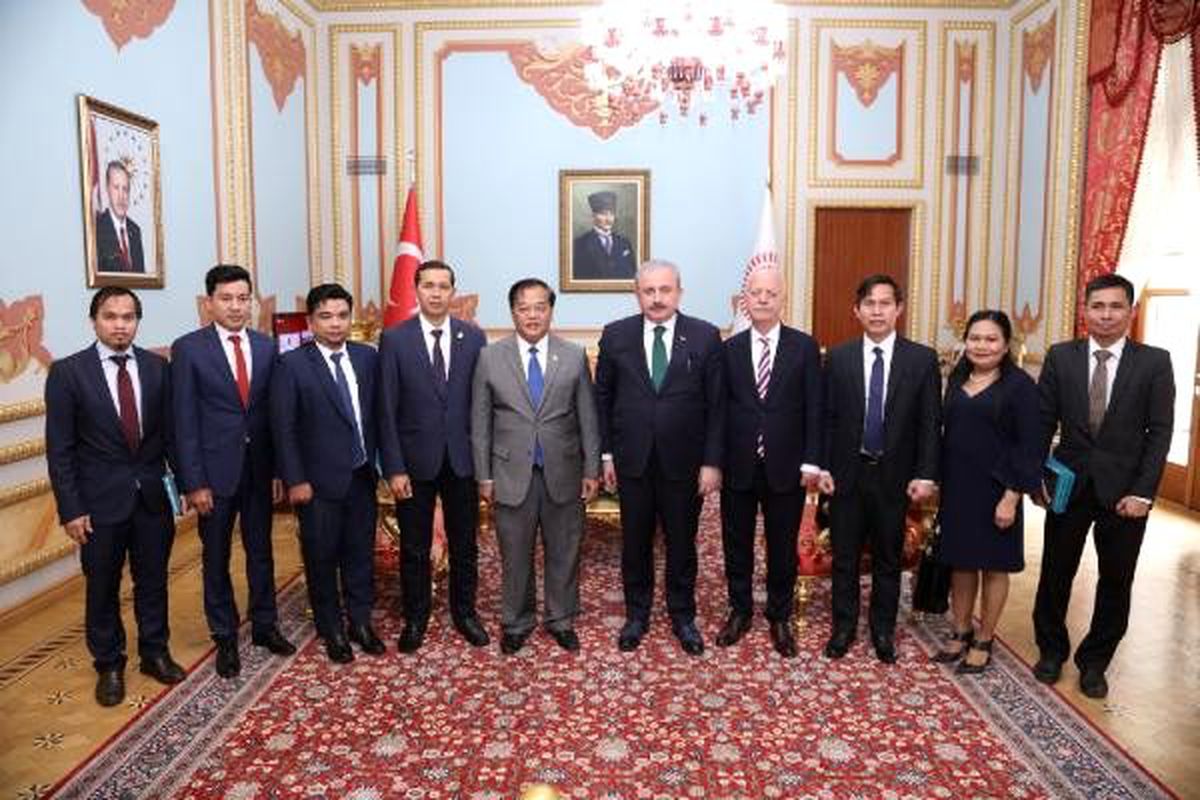 TBMM Başkanı Şentop, Kamboçyalı heyeti kabul etti