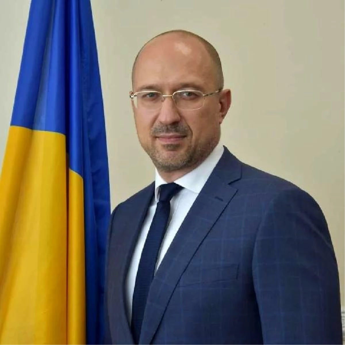 Ukrayna\'da kabinede revizyon: Başbakan ve bakanların çoğu değişti