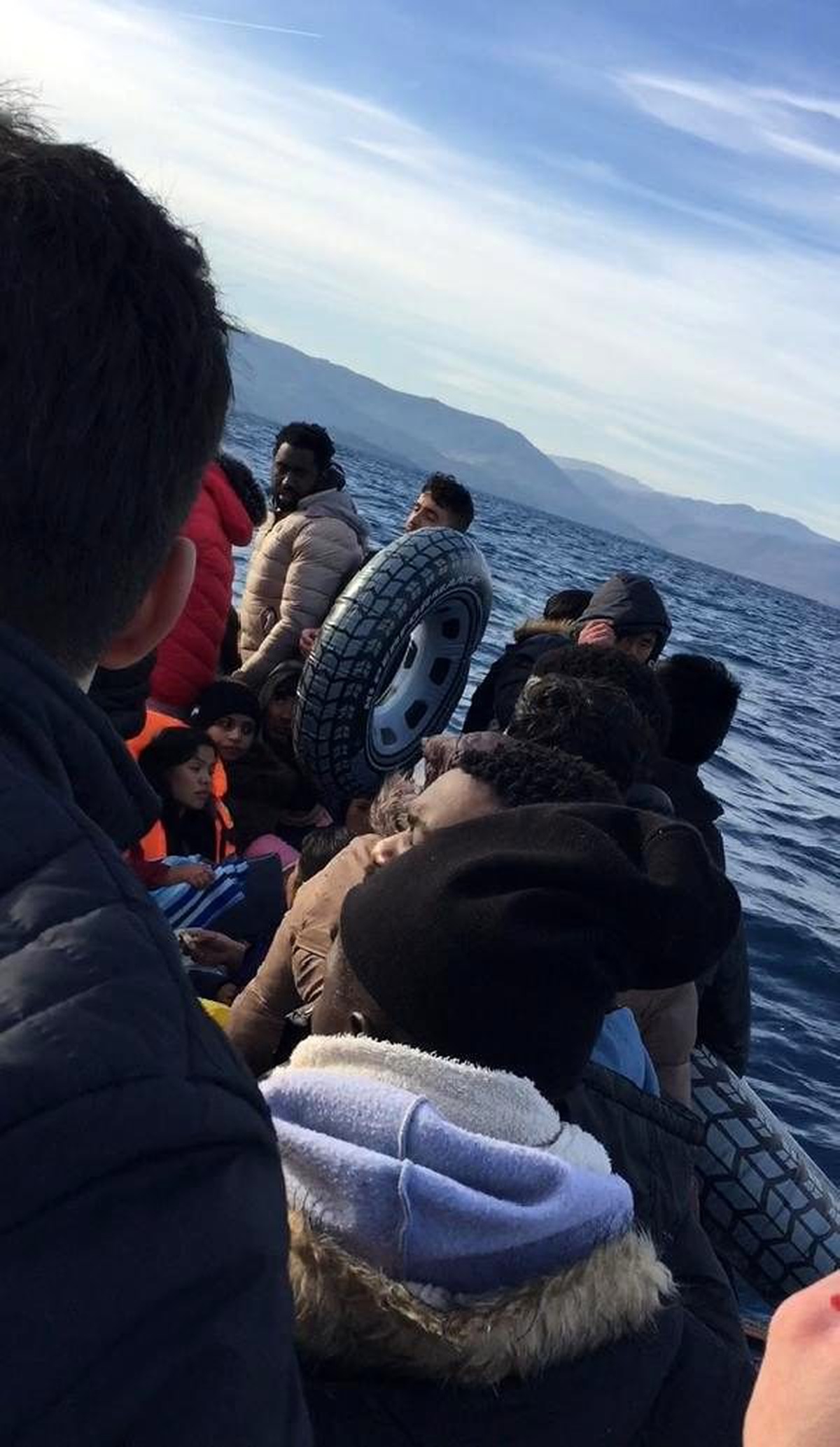 Yunanistan\'ın ölüme terk ettiği göçmenlerin denizde 11 saatlik yaşam mücadelesi