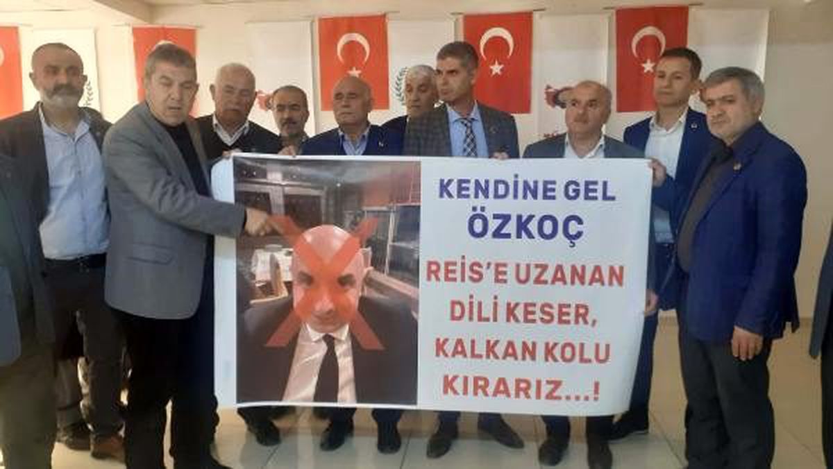 Adıyaman\'da muhtarlardan CHP\'li Özkoç\'a tepki