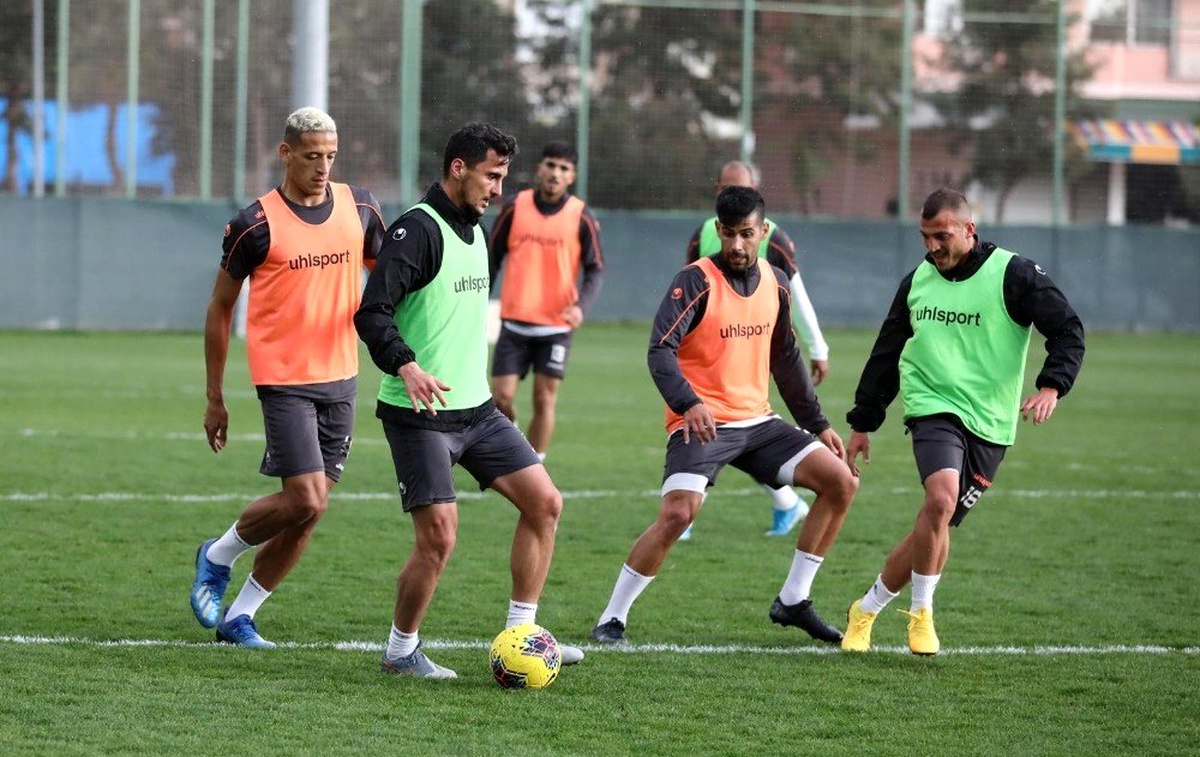 Alanyaspor\'da Rizespor mesaisi başladı