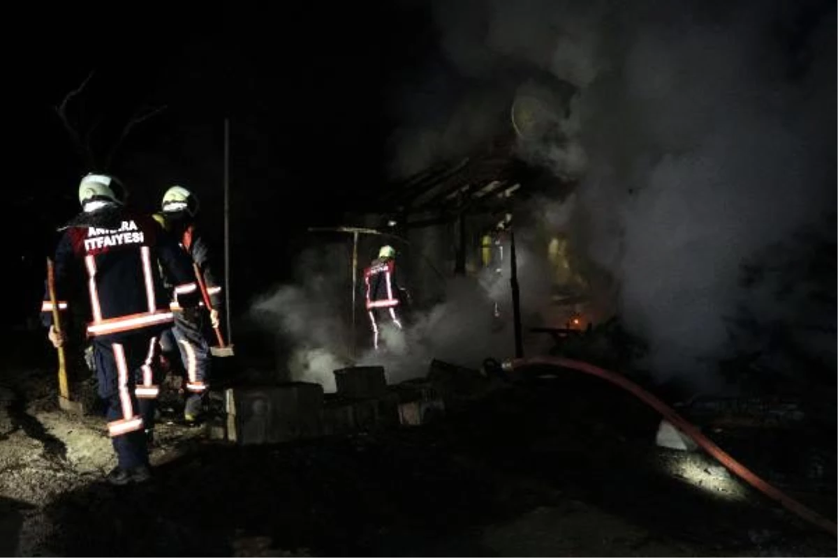 Ankara\'da gecekondu yangını: 6 kişi dumandan etkilendi