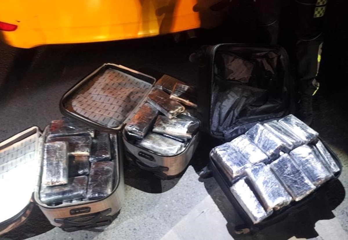 Bakan Soylu\'nun açıkladığı Türk ve Hollanda polisinin düzenlediği ortak operasyonun ayrıntıları...