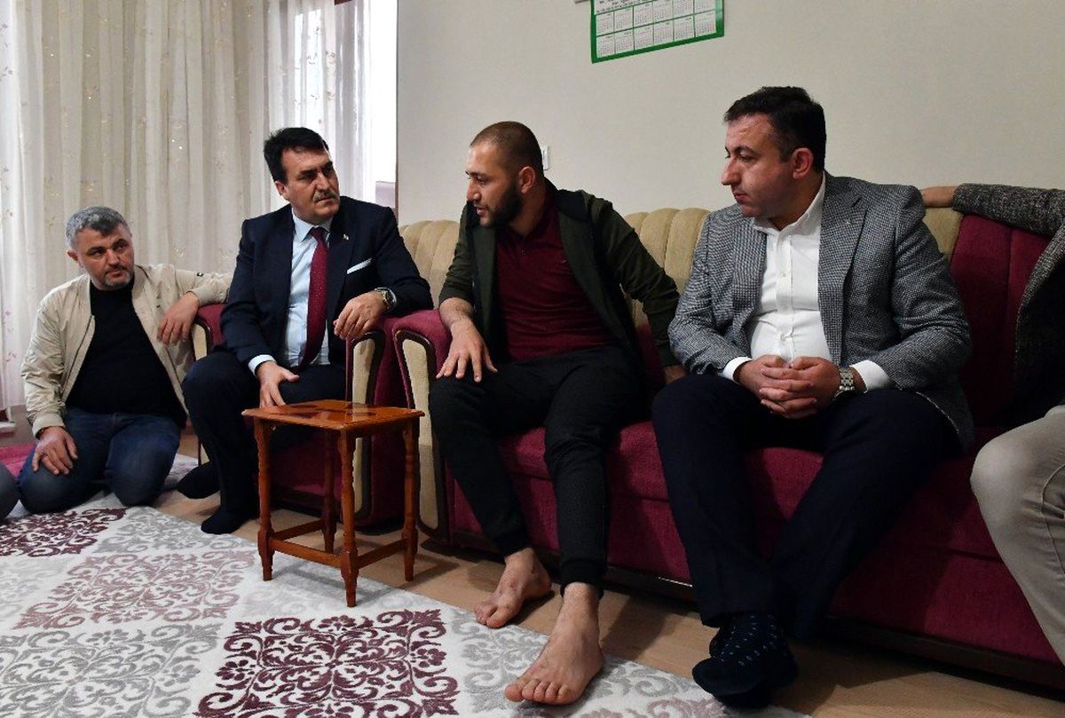 Başkan Dündar, İdlib gazisini ziyaret etti