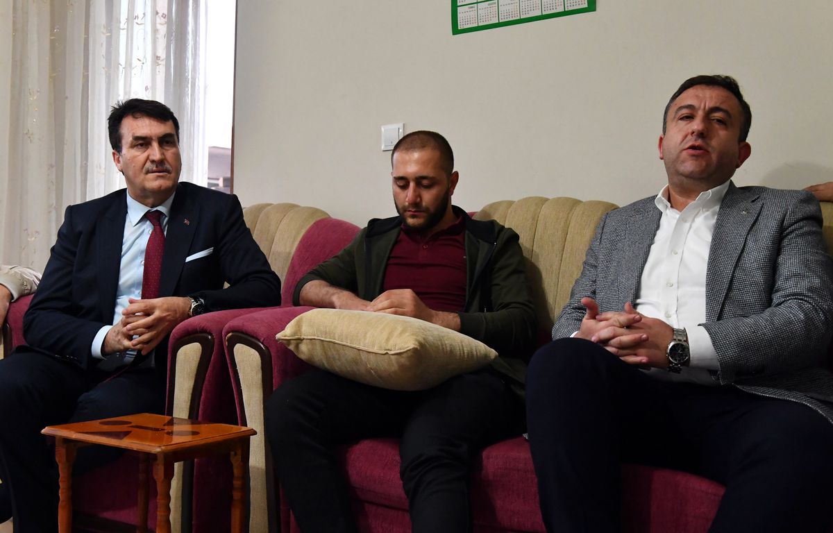 Başkan Dündar, İdlib Gazisini ziyaret etti