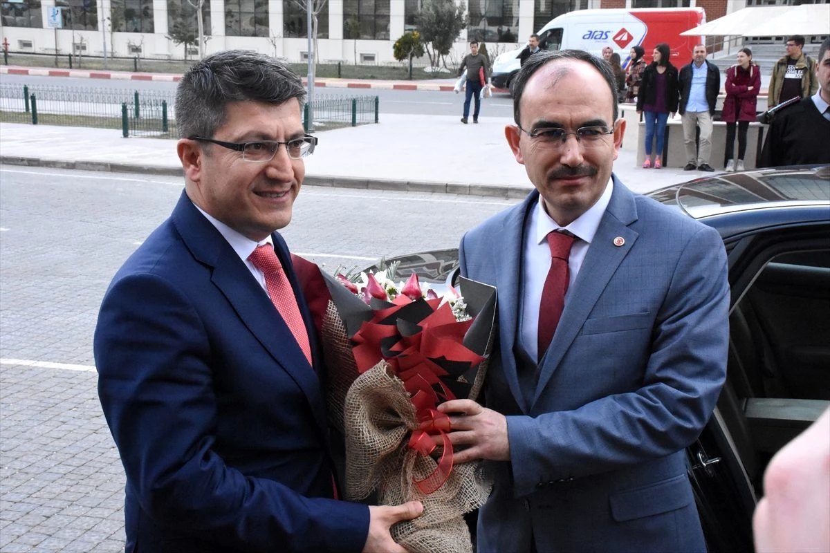 BŞEÜ Rektörü Prof. Dr. Beydemir görevine başladı