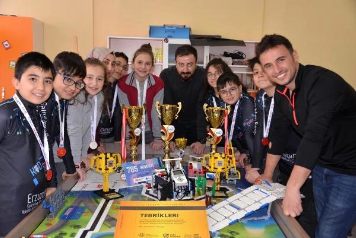 Erzurumlu öğrenciler, robotik kodlama şampiyonu oldu