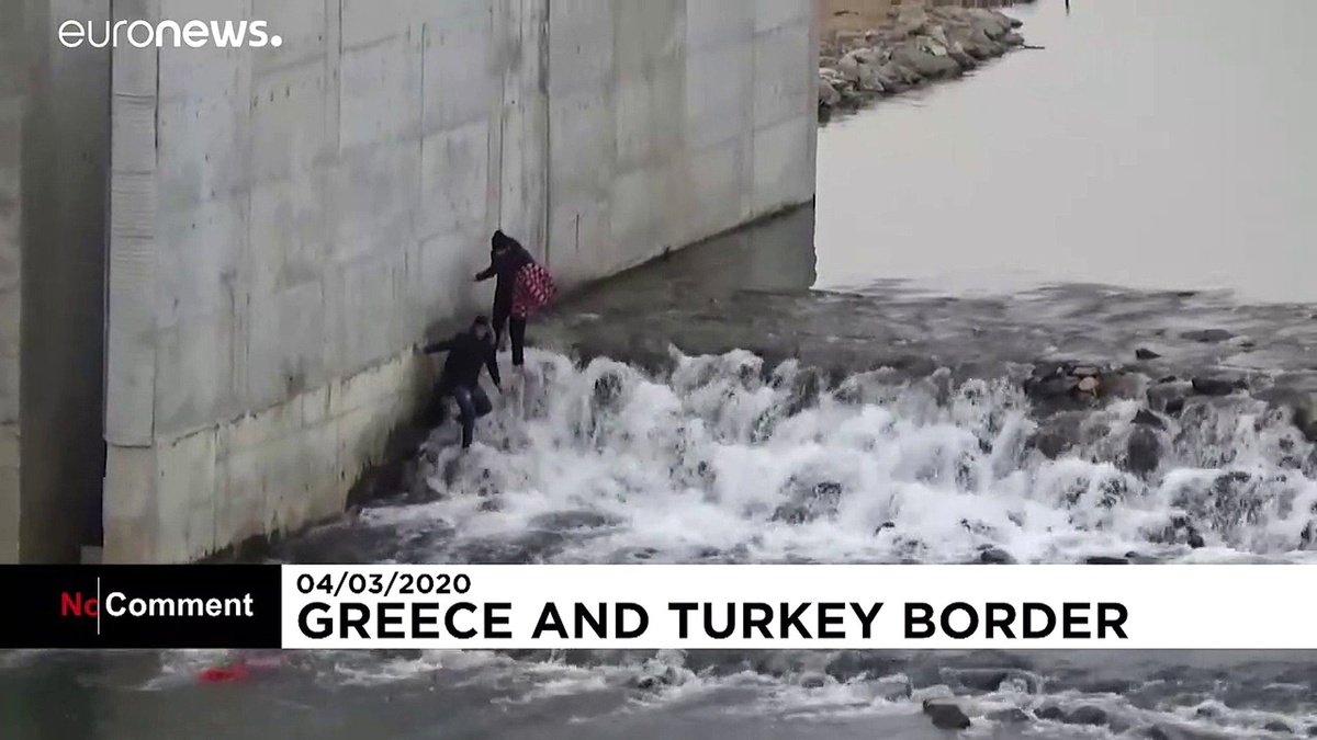 Göçmenler Meriç Nehri\'ni aşarak Yunanistan\'a ulaşmaya çalışıyor