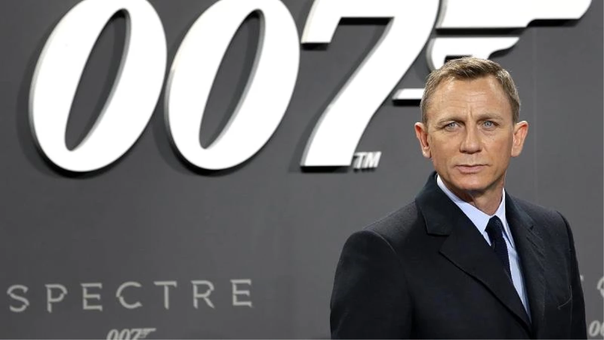 James Bond hayranlarına kötü haber: Filmin vizyona giriş tarihi koronavirüs sebebiyle 7 ay ertelendi