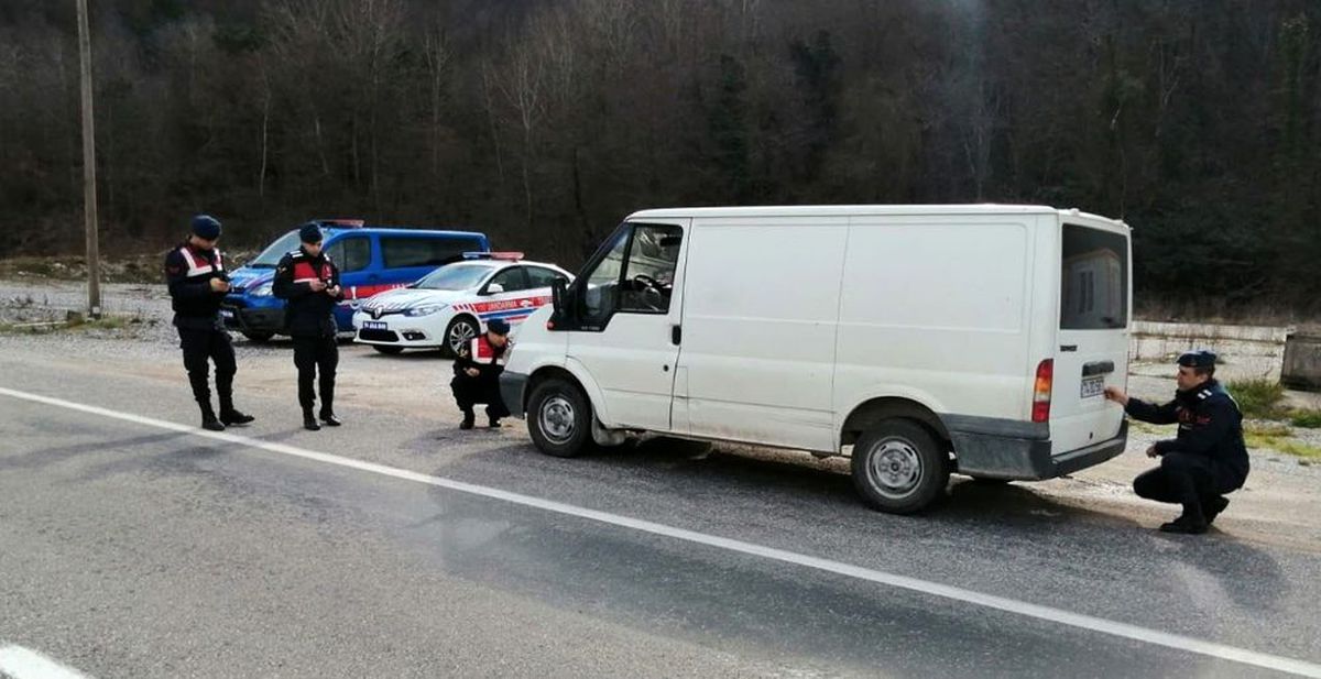 Jandarma\'dan sahte araç denetimi