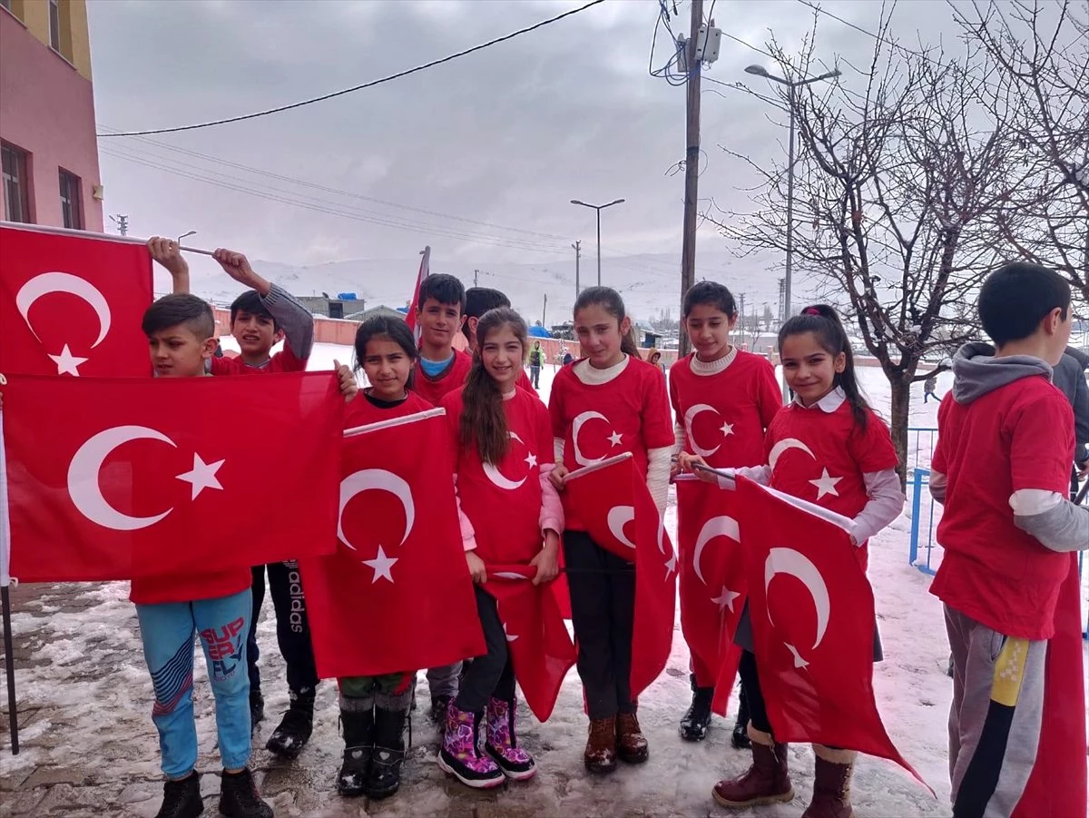 Köy çocuklarından Mehmetçiğe destek