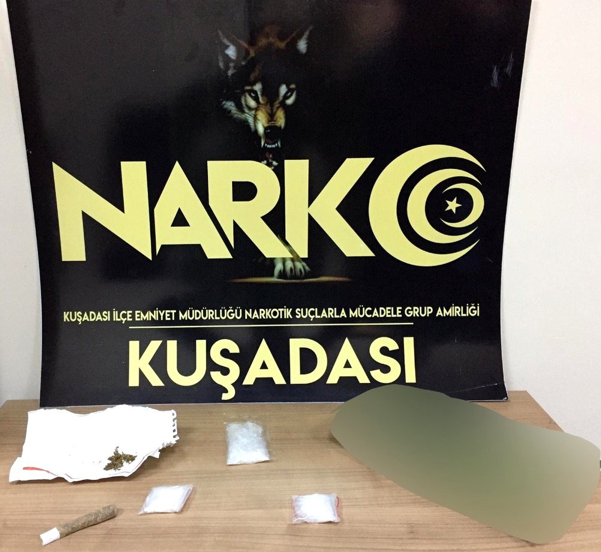 Kuşadası\'nda uyuşturucu operasyonu, 3 şüpheli gözaltına alındı