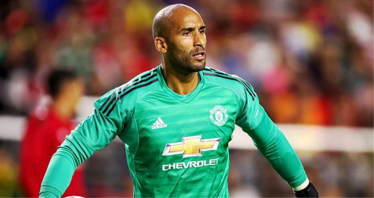 Manchester United, Lee Grant\'in sözleşmesini uzattı