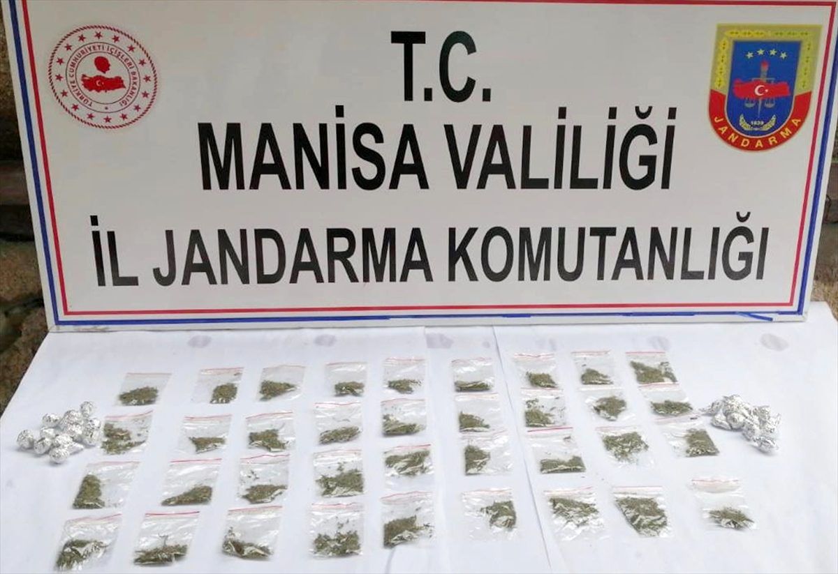 Manisa\'da bağ evinde 750 gram esrar ele geçirildi