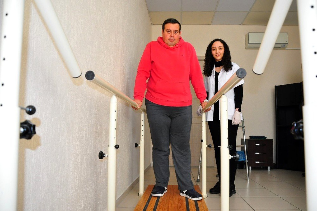 (Özel) Yatalak olarak geldiği bakım merkezinin hasta bakıcısı oldu