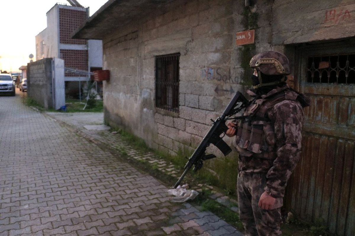 PKK\'nın Suriyeli oyununu polis bozdu