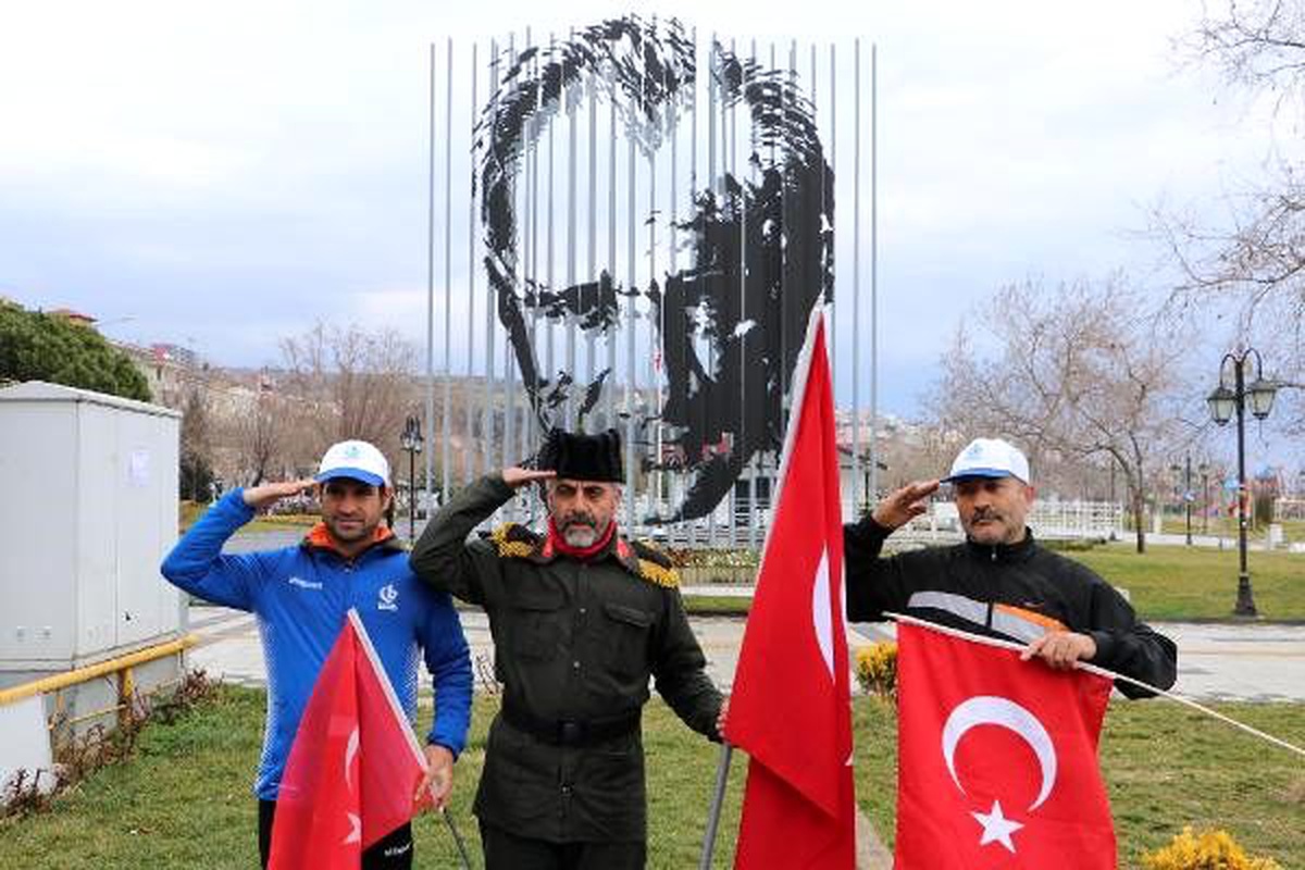 Şehitler için Çanakkale\'ye yürüyen gazi torunu, Tekirdağ\'da