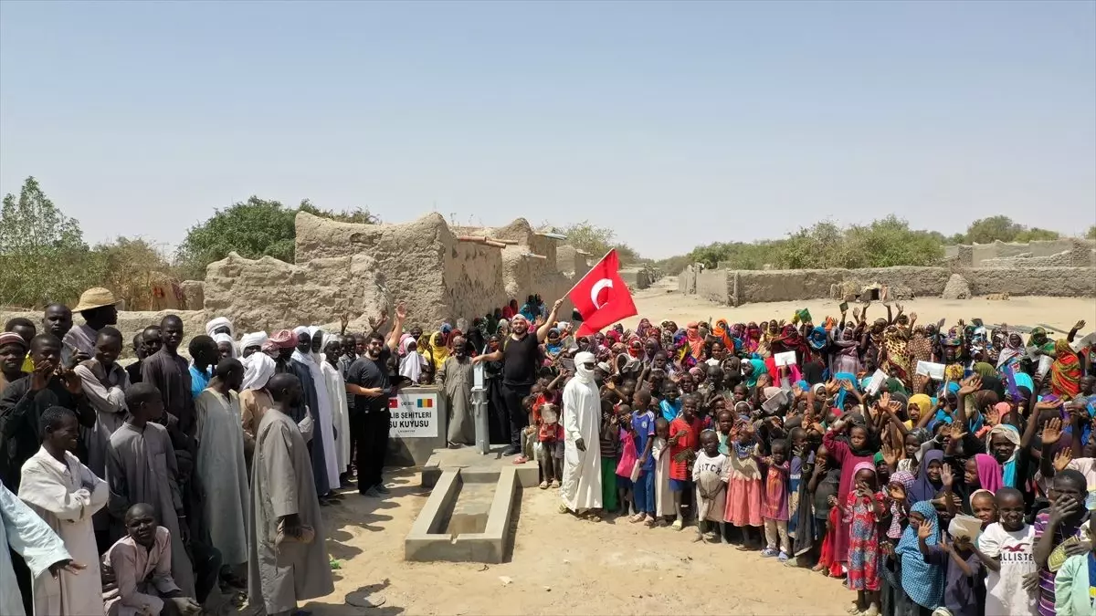 Sosyal medya kampanyasıyla İdlib şehitleri anısına Afrika\'da su kuyusu açtılar