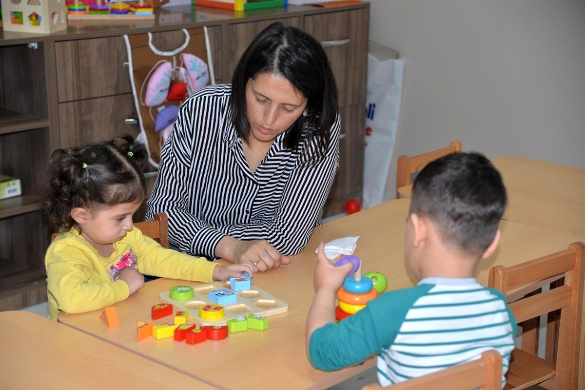 Türkan Saylan çocuk sosyal tesisi miniklere hizmet vermeye başladı