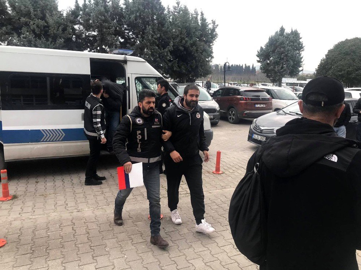 Yalova Belediyesi\'ndeki yolsuzluk soruşturmasında 5 kişi daha adliyeye sevk edildi