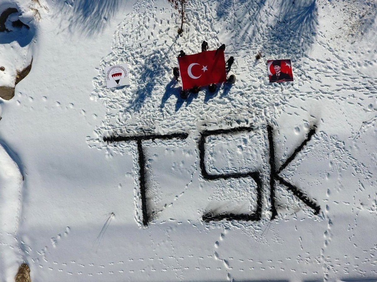 YİBO öğrencilerinden Bahar Kalkanı Harekatı\'na destek