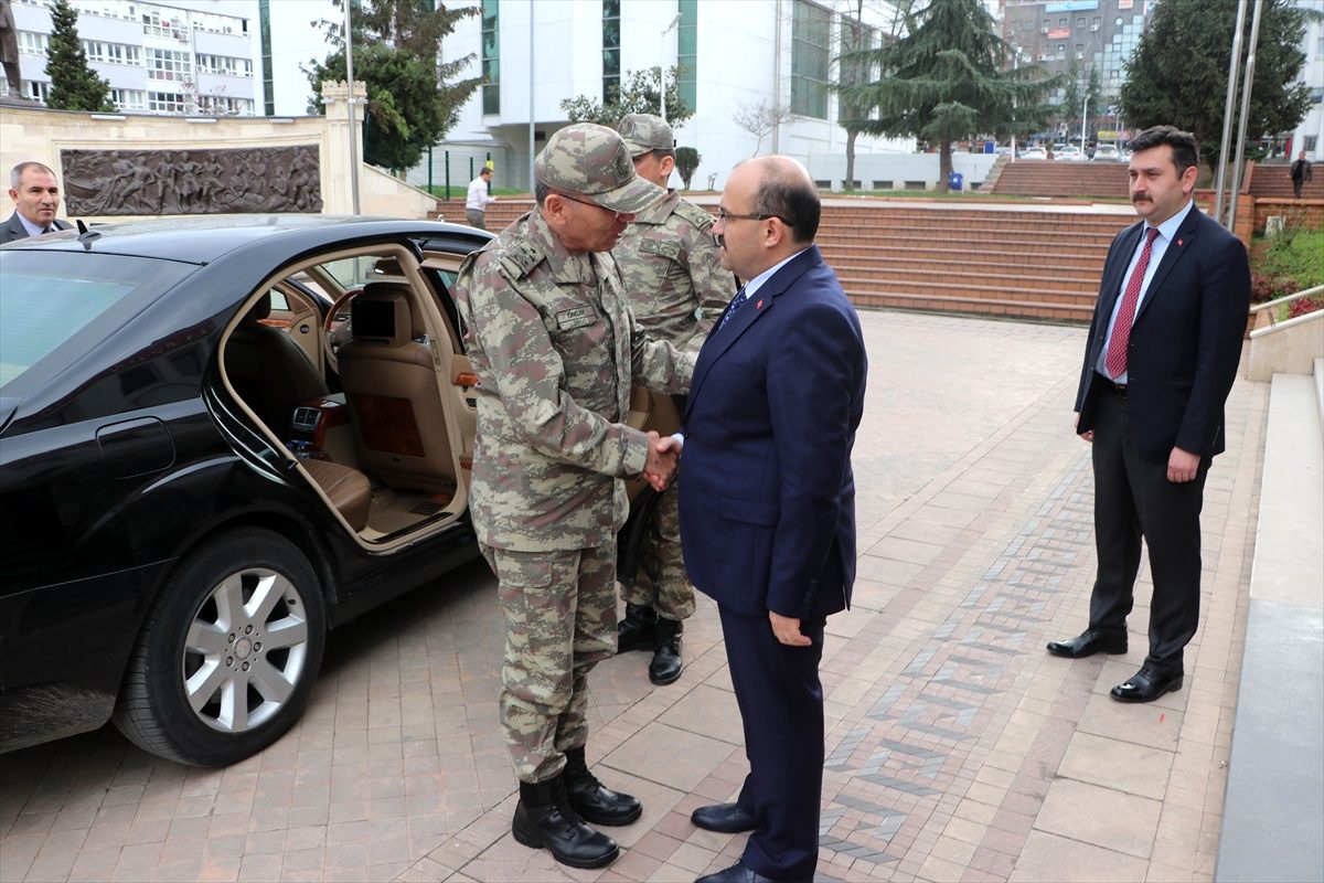 3. Ordu Komutanı Korgeneral Öngay\'dan Trabzon Valisi Ustaoğlu\'na ziyaret