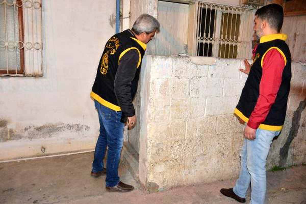 Adana\'da firarilere şafak operasyonu