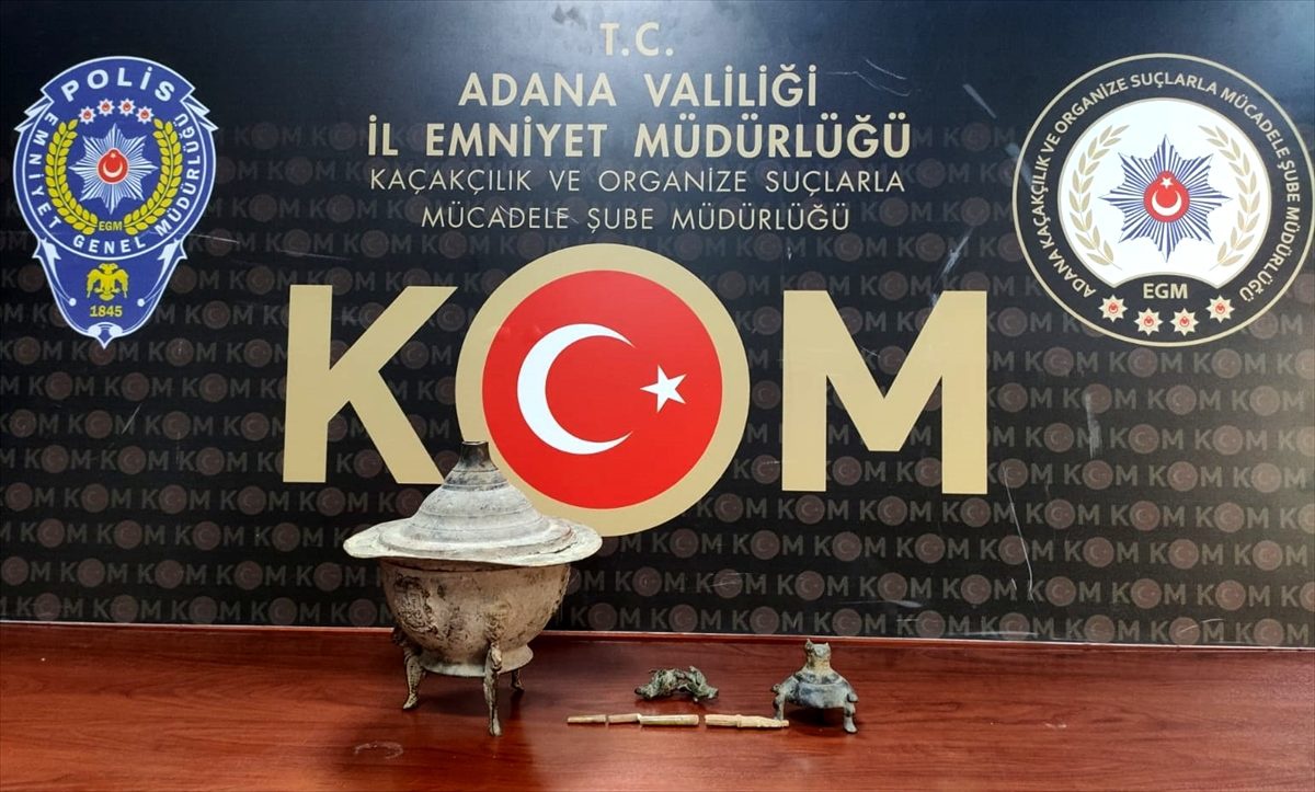 Adana\'da tarihi eser kaçakçılığı operasyonunda 3 zanlı yakalandı