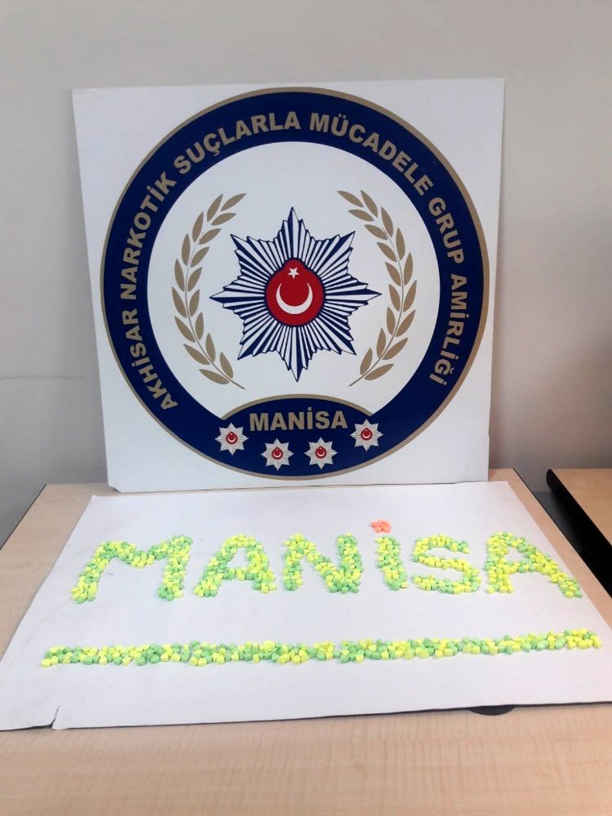 Akhisar\'da huzur ve güven operasyonu: 3 tutuklama, 3 gözaltı