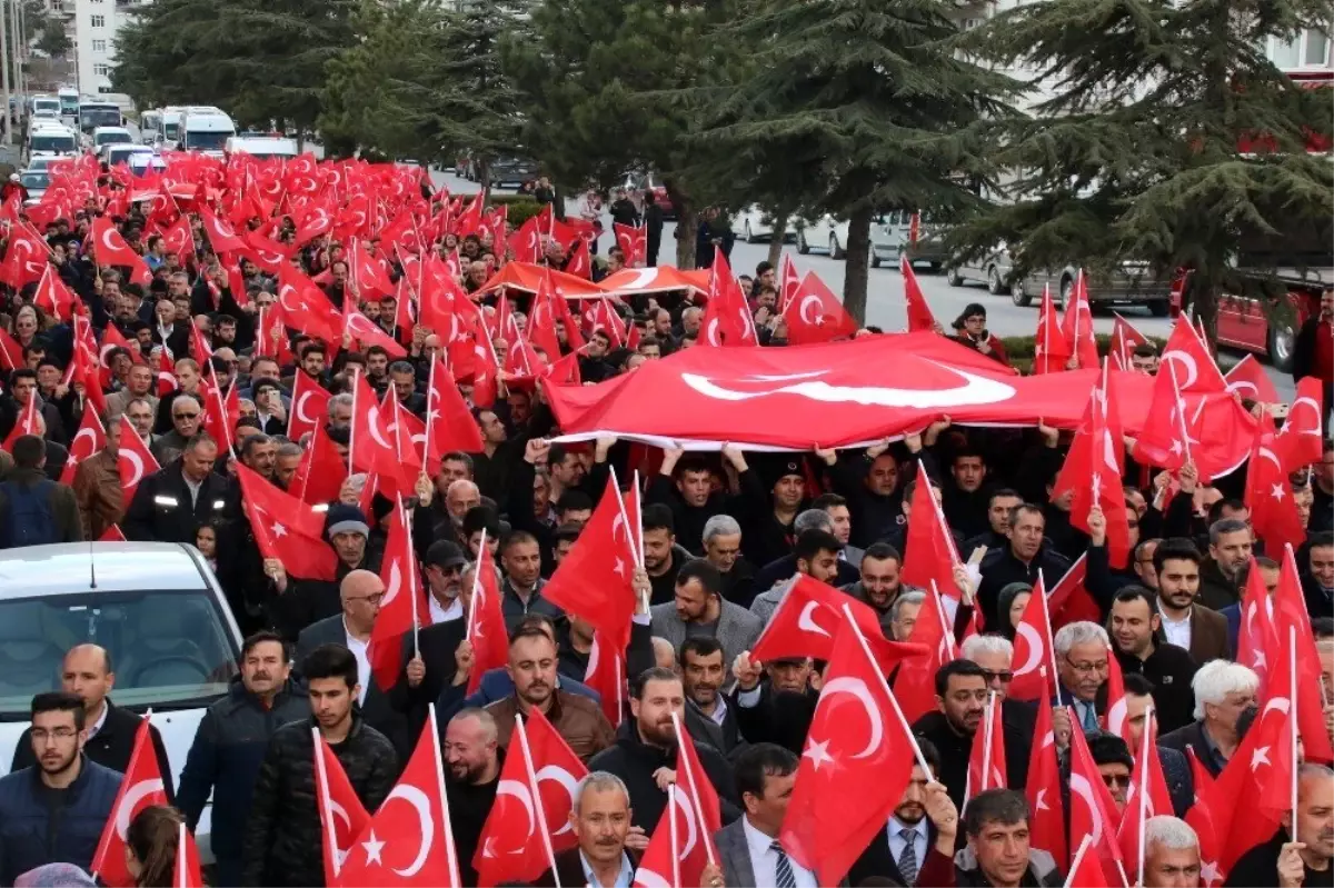 Akşehir Mehmetçik için tek yürek oldu