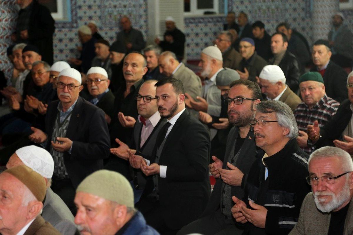 Atakum\'da dualar Mehmetçik için