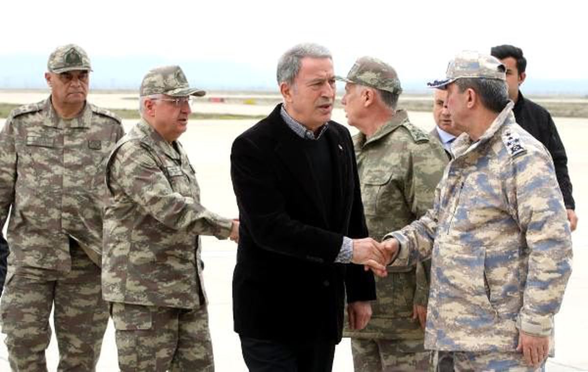 Bakan Akar ve komutanlar Hatay\'da