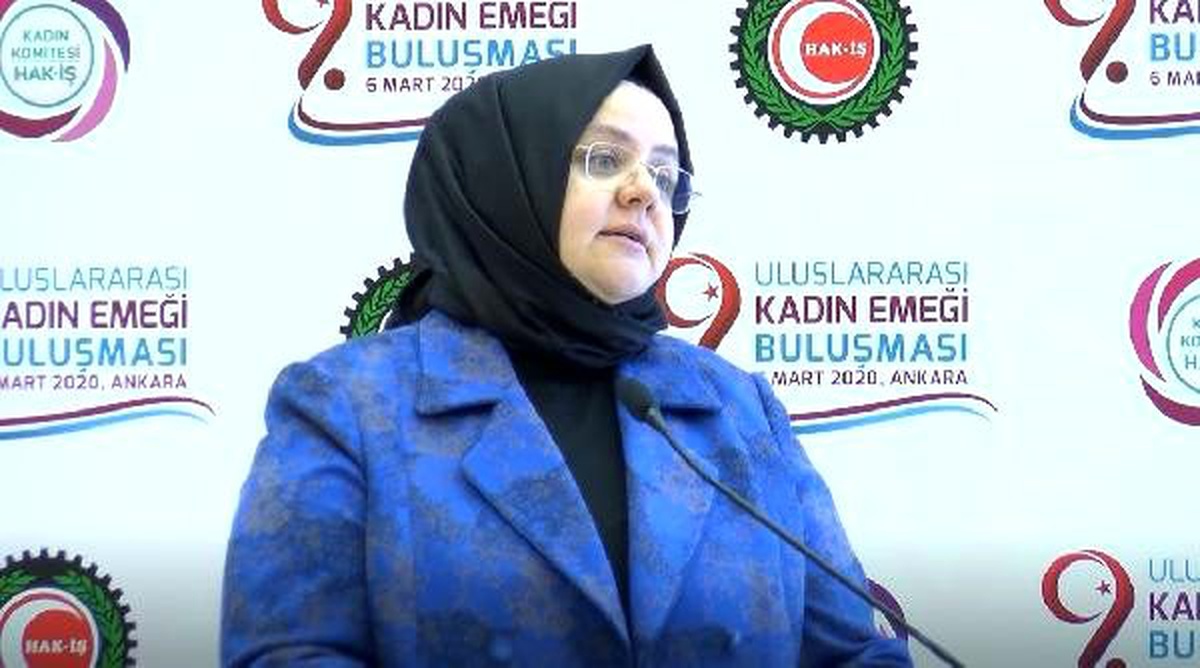 Bakan Selçuk: Kadınlarımız eğitim ve çalışma hayatından mahrum kalmıyor