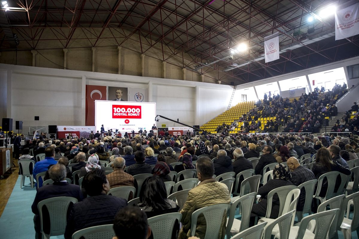 Başkentte 2 bin 300 konut için kura çekildi