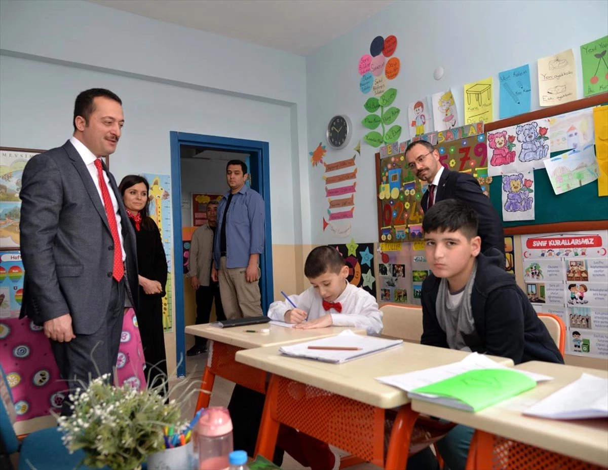 Bilecik Valisi Şentürk\'ten özel öğrencilere ziyaret