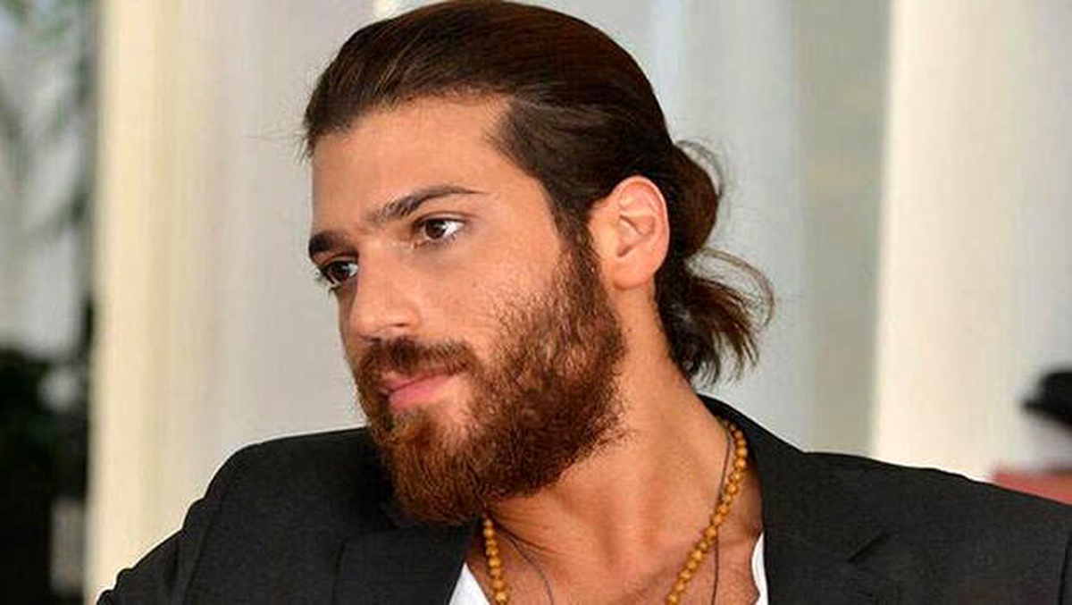 Can Yaman\'ın hiç mi suçu yok!