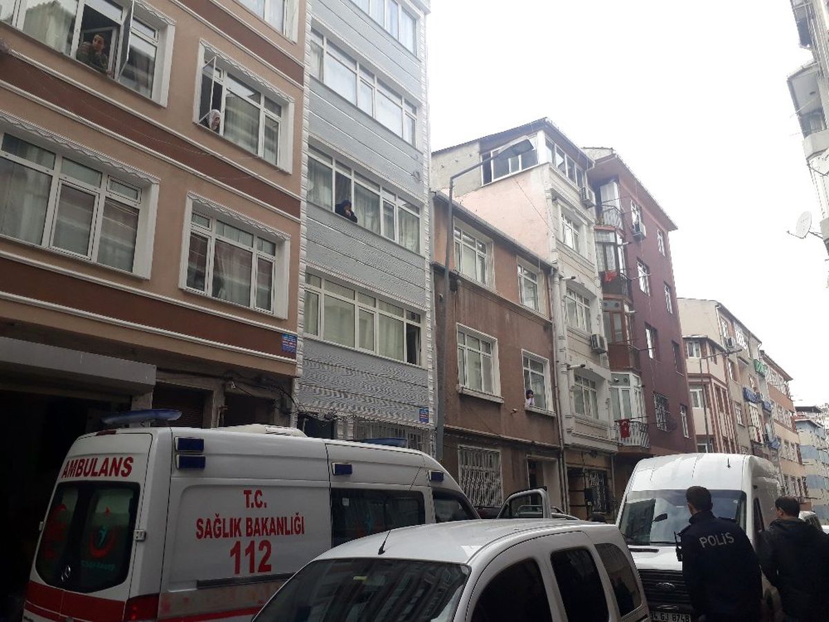 Fatih\'te vahşet: Kadın bankacı bıçaklanarak öldürüldü