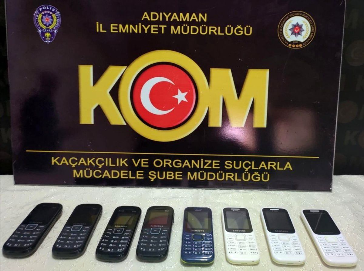 Gümrük kaçağı cep telefonu ele geçirildi